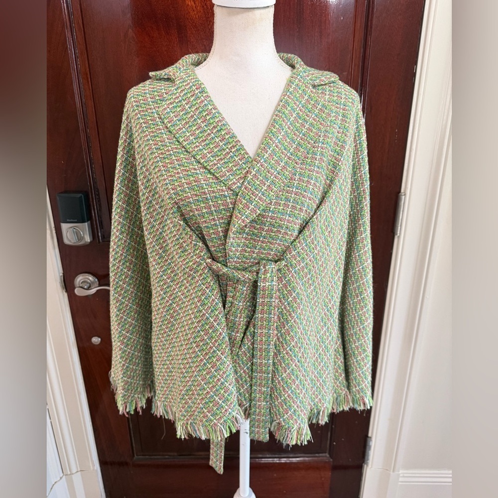 Lilly and Taylor ladies wrap jacket size 8, excellent condition, fringed - Picture 6 of 11